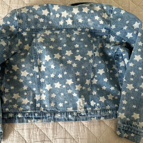 Miki Miette girls size 8 distressed denim jacket with removable sweatshirt hood - Picture 3 of 7